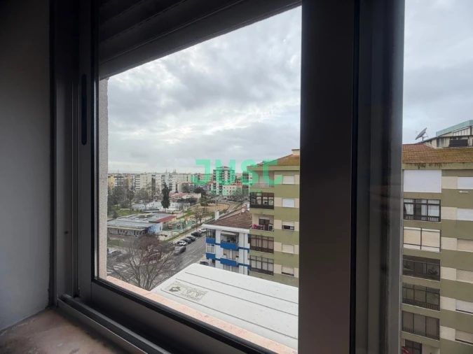 Apartamento T2 para Venda em Amora Foto 9