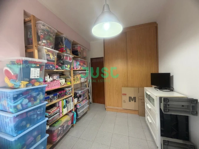 Apartamento T2 para Venda em Amora Foto 18