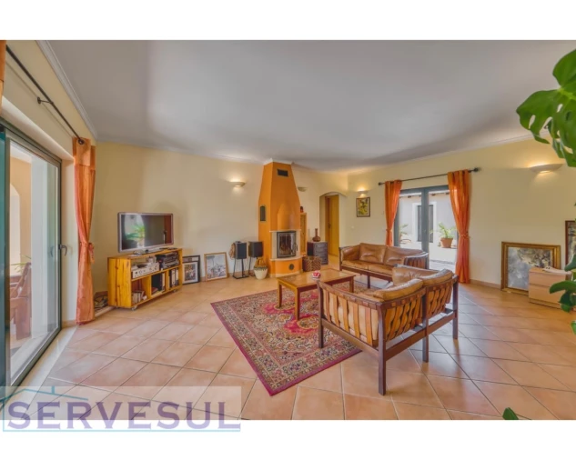 Moradia T4 para Venda em Silves Foto 5