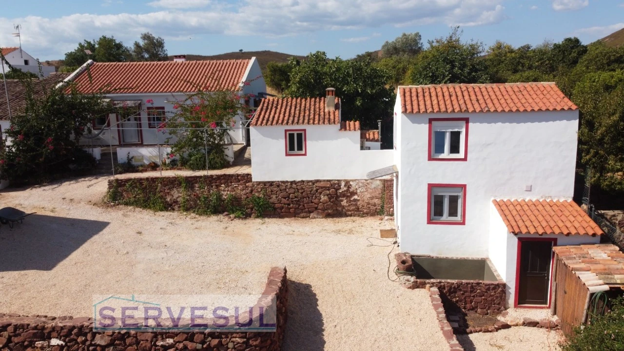 Moradia T4 para Venda em Silves Foto 1