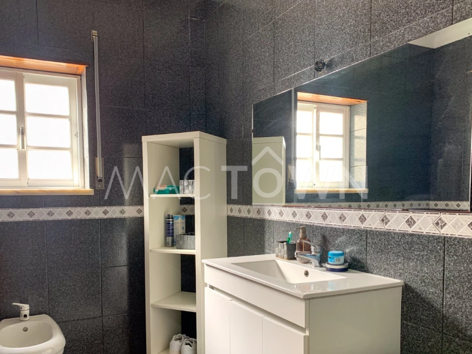 Moradia T3 para Venda em Zibreira Foto 24