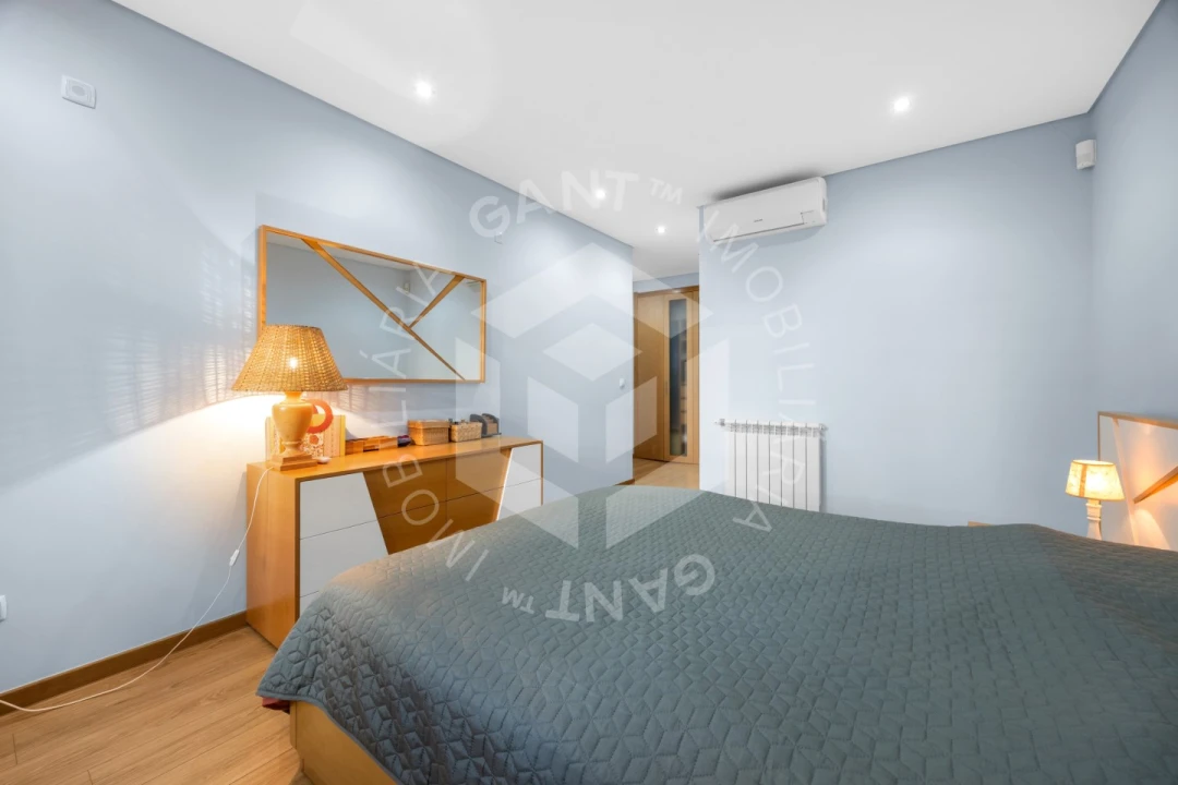 Apartamento T2 para Venda em Sacavém e Prior Velho Foto 15