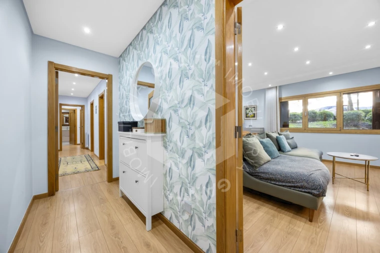 Apartamento T2 para Venda em Sacavém e Prior Velho Foto 5