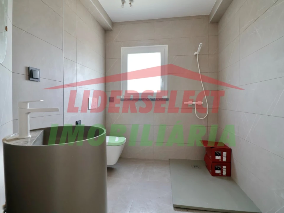 Moradia T3 para Venda em Ribamar Foto 13