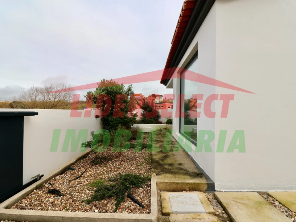 Moradia T3 para Venda em Ribamar Foto 2