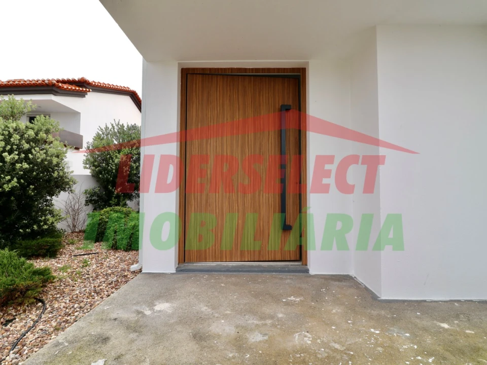 Moradia T3 para Venda em Ribamar Foto 3