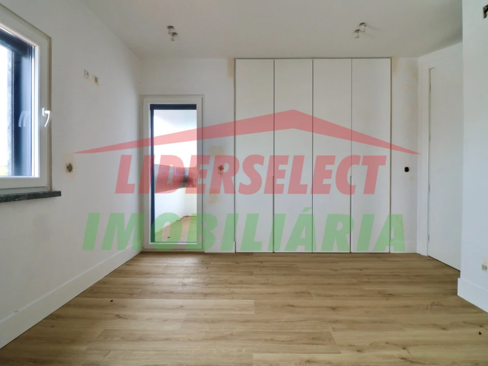 Moradia T3 para Venda em Ribamar Foto 18