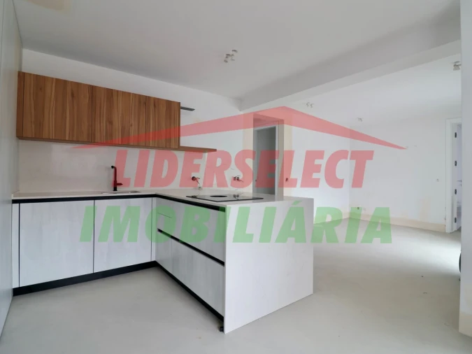 Moradia T3 para Venda em Ribamar Foto 8