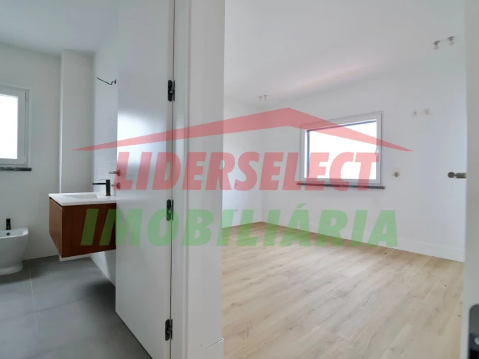 Moradia T3 para Venda em Ribamar Foto 20