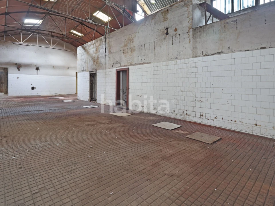 Armazém para Venda em Castêlo da Maia Foto 5