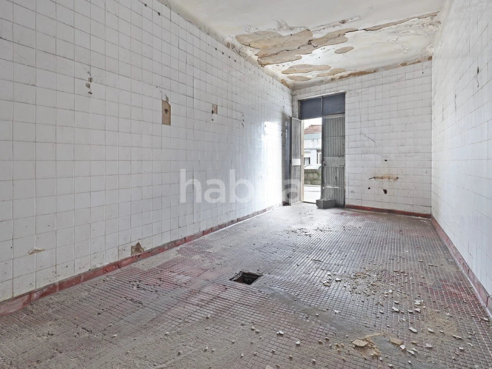 Armazém para Venda em Castêlo da Maia Foto 4