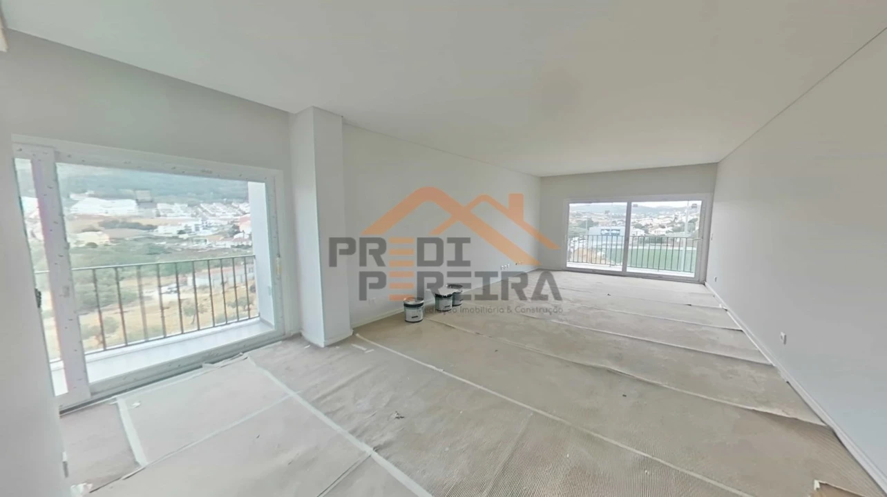 Apartamento T2 para Venda em Loures Foto 2