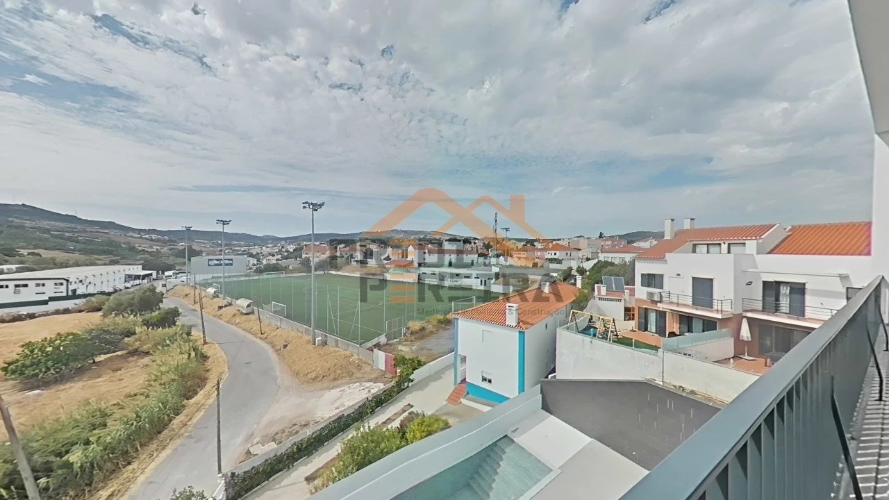 Apartamento T2 para Venda em Loures Foto 5