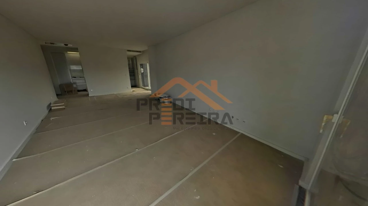 Apartamento T2 para Venda em Loures Foto 27