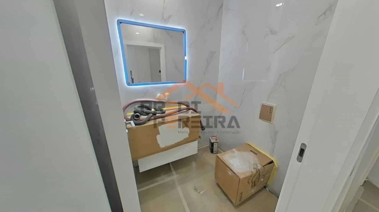 Apartamento T2 para Venda em Loures Foto 20