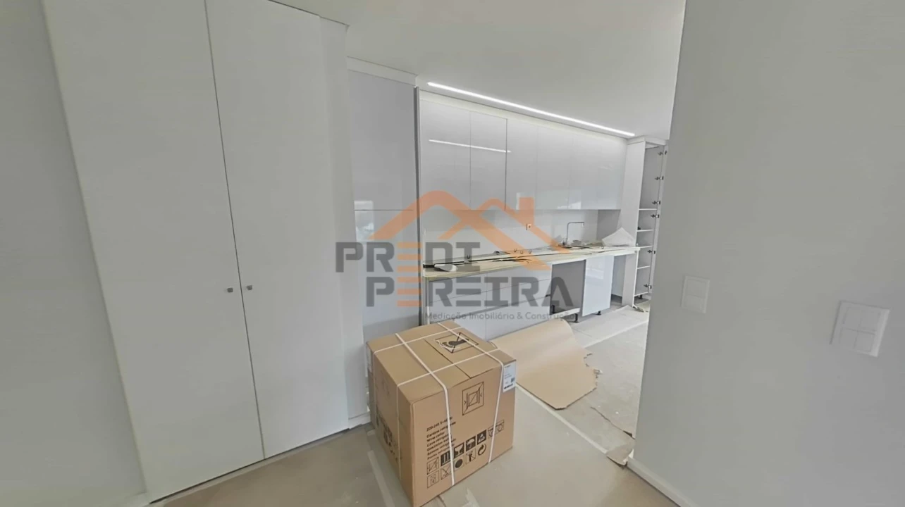 Apartamento T2 para Venda em Loures Foto 29