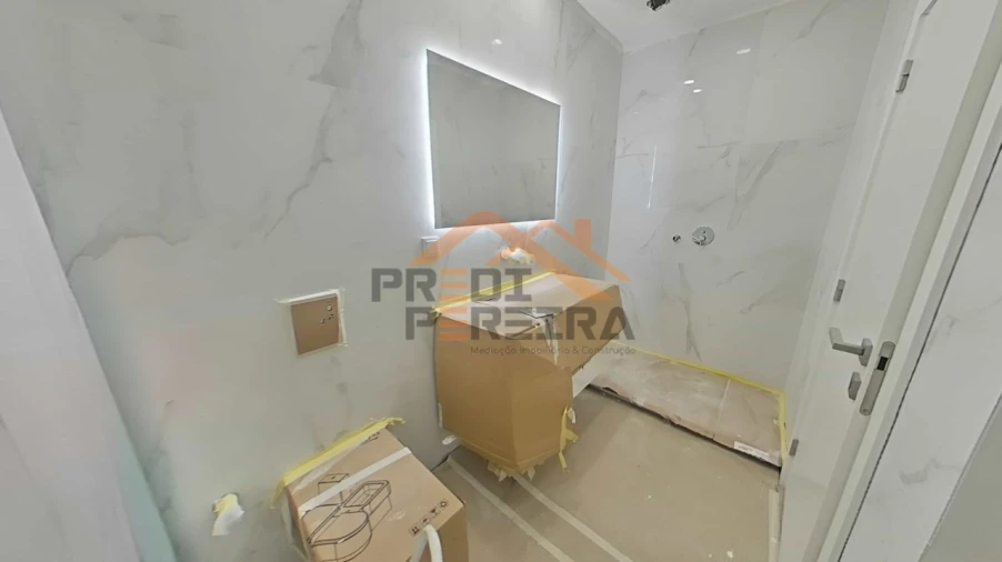 Apartamento T2 para Venda em Loures Foto 22