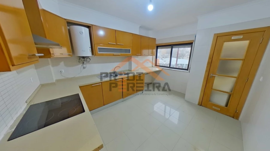 Apartamento T3 para Venda em Rio de Mouro