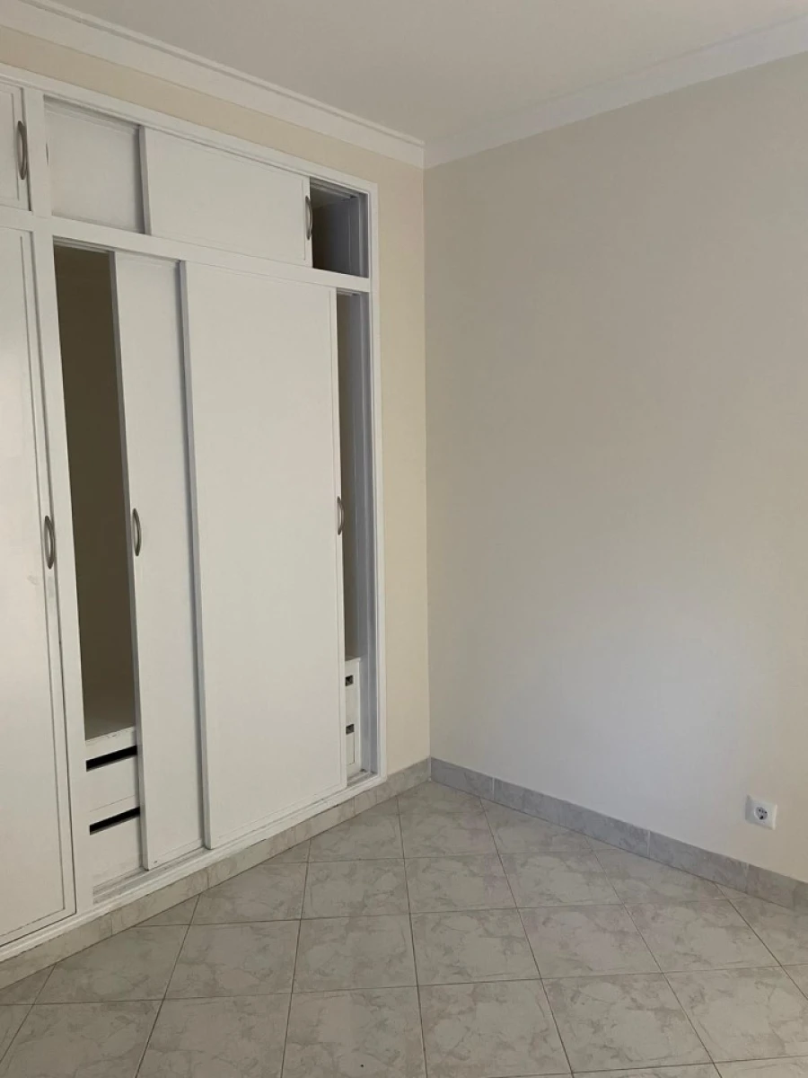 Apartamento T1 para Venda em São João das Lampas e Terrugem Foto 29