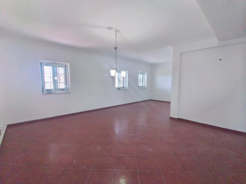 Moradia T5 para Venda em Rio de Mouro Foto 22