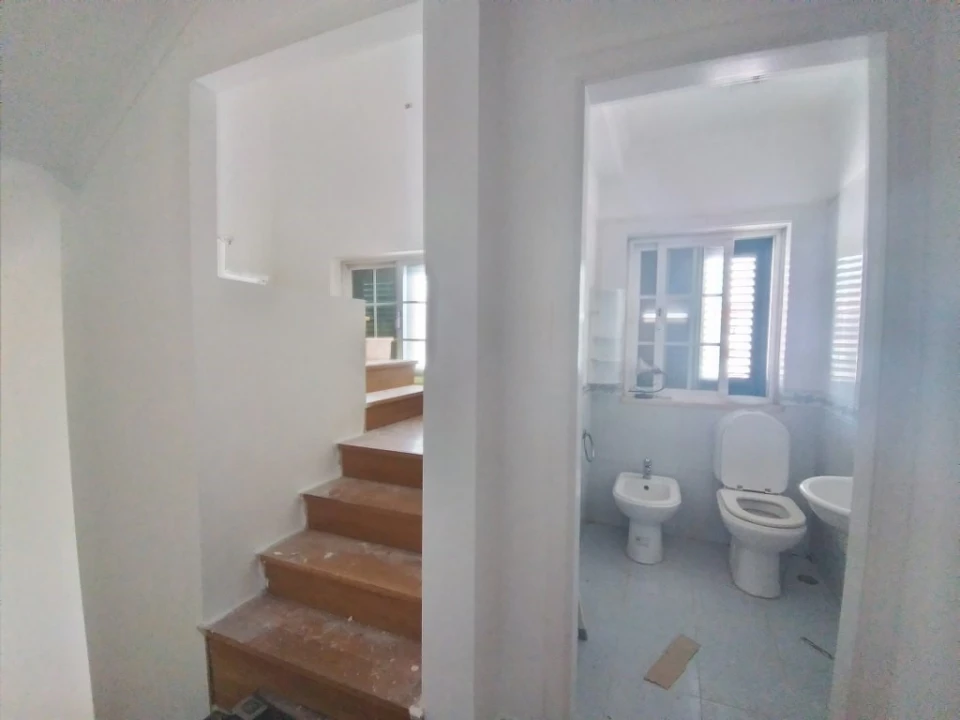 Moradia T5 para Venda em Rio de Mouro Foto 25