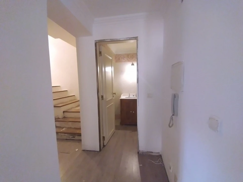 Moradia T5 para Venda em Rio de Mouro Foto 31