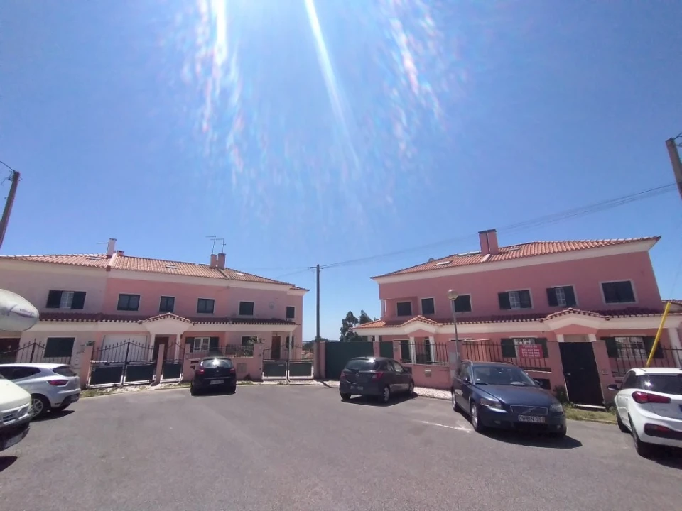 Moradia T5 para Venda em Rio de Mouro Foto 46