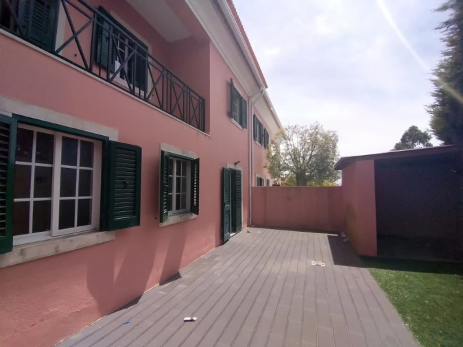 Moradia T5 para Venda em Rio de Mouro Foto 41