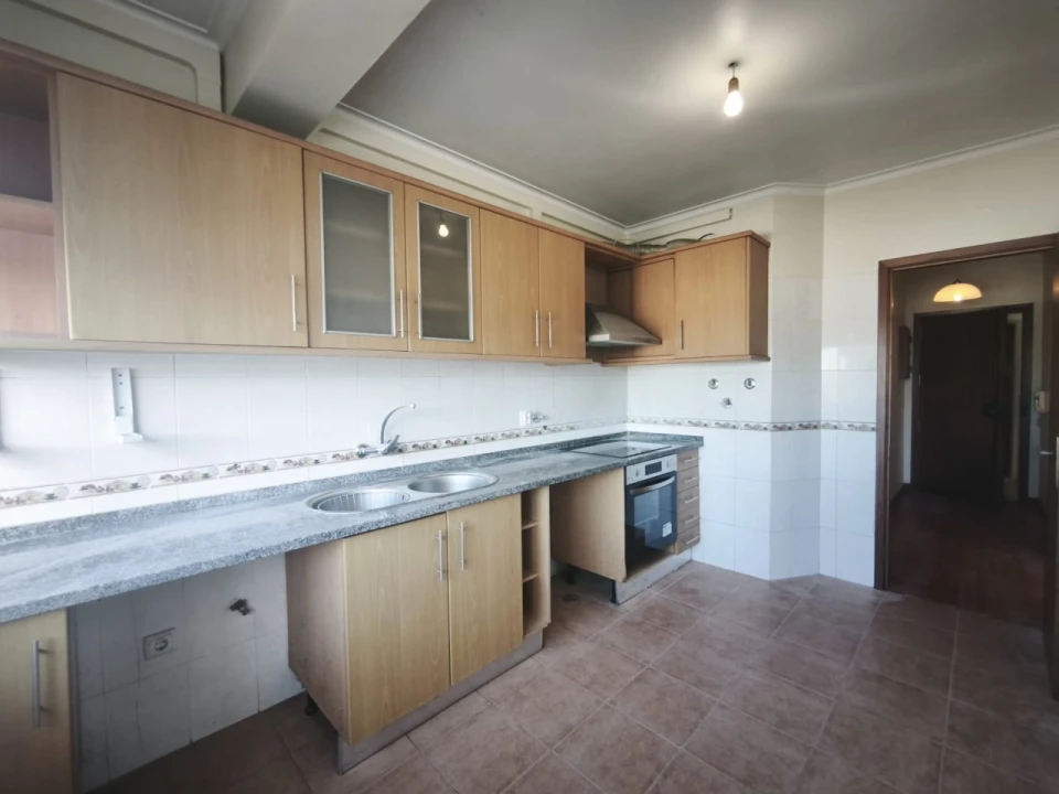Apartamento T2 para Venda em Queluz e Belas Foto 21