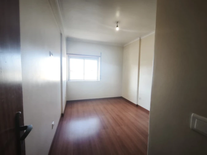 Apartamento T2 para Venda em Queluz e Belas Foto 15