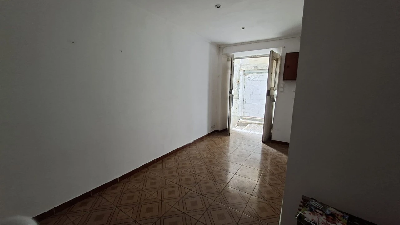Apartamento T1 para Venda em Santa Maria Maior Foto 11