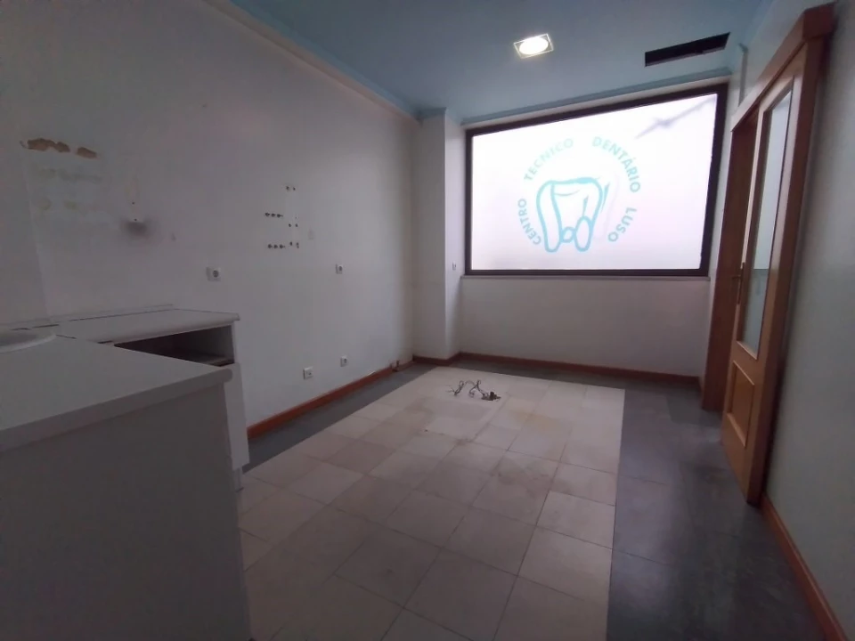 Loja para Venda em Alto do Seixalinho, Santo André e Verderena Foto 16