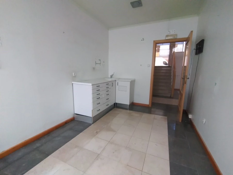 Loja para Venda em Alto do Seixalinho, Santo André e Verderena Foto 19