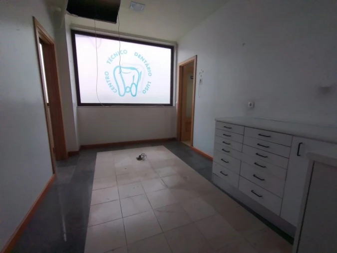 Loja para Venda em Alto do Seixalinho, Santo André e Verderena Foto 18