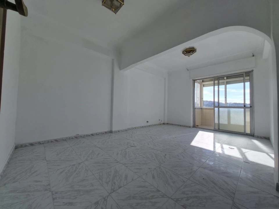 Apartamento T2 para Venda em Agualva e Mira-Sintra Foto 11