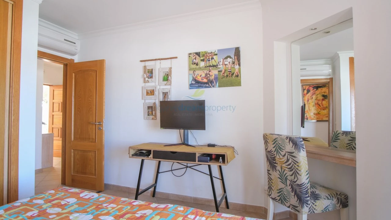 Apartamento T3 para Venda em Albufeira e Olhos de Água Foto 19