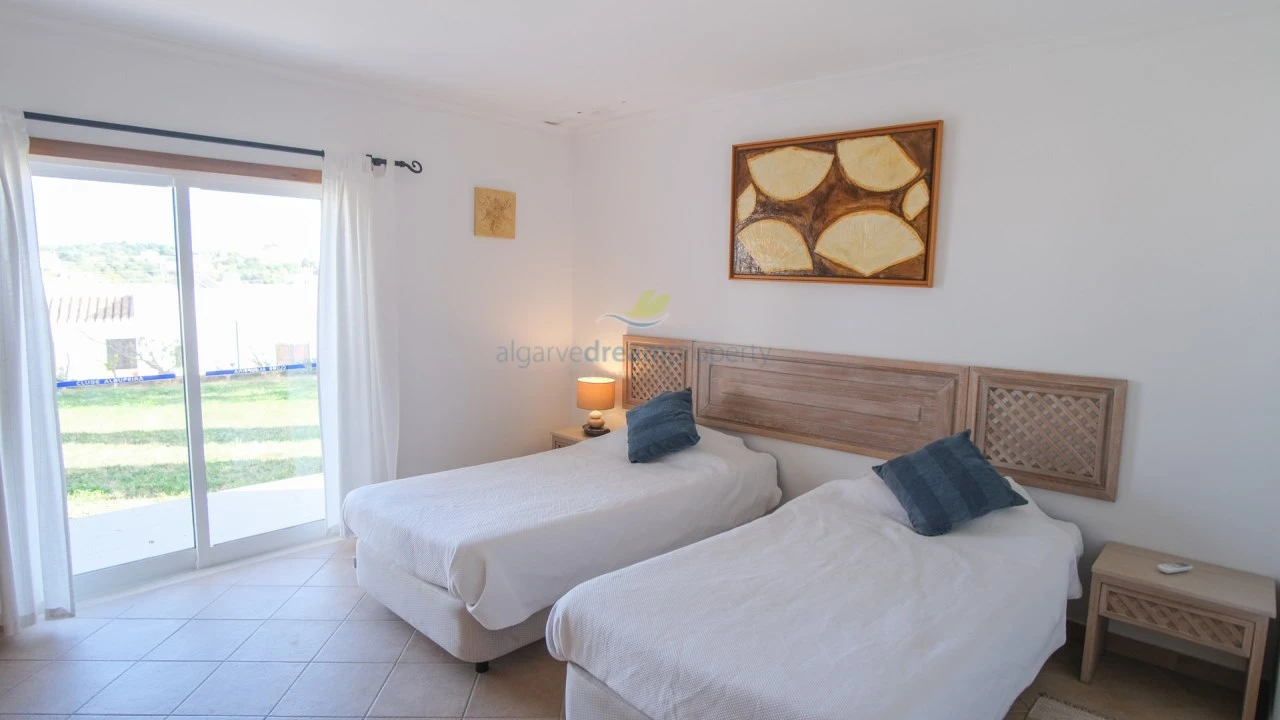 Apartamento T3 para Venda em Albufeira e Olhos de Água Foto 21