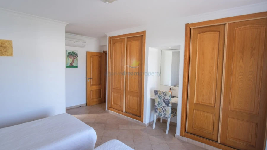 Apartamento T3 para Venda em Albufeira e Olhos de Água Foto 17