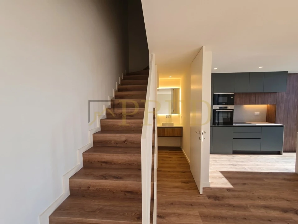 Apartamento T2 para Venda em Mafamude e Vilar do Paraíso Foto 10