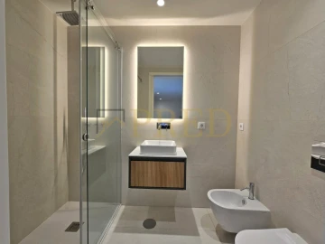 Apartamento T2 para Venda em Mafamude e Vilar do Paraíso