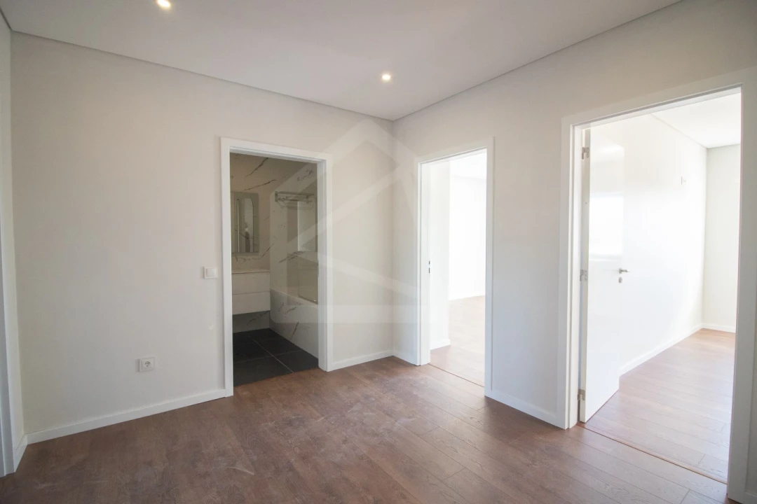 Apartamento T2 para Venda em O. Azeméis, Riba-Ul, Ul, Macinhata Seixa, Madail Foto 23