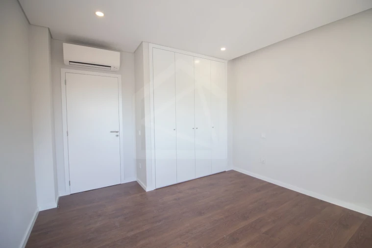 Apartamento T2 para Venda em O. Azeméis, Riba-Ul, Ul, Macinhata Seixa, Madail Foto 18