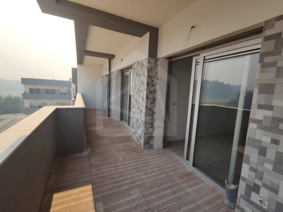 Apartamento T3 para Venda em Loureiro Foto 24