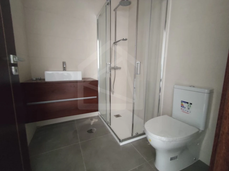 Apartamento T3 para Venda em Loureiro Foto 30