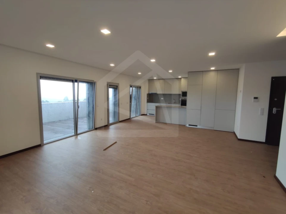 Apartamento T3 para Venda em Loureiro Foto 2