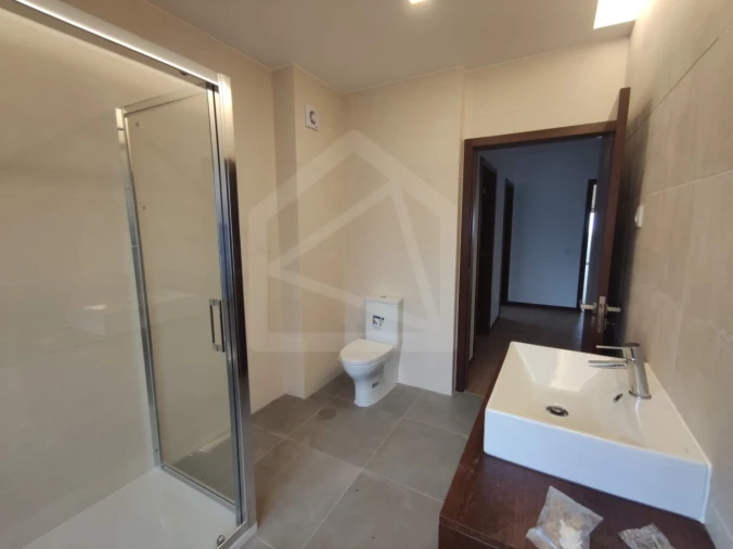 Apartamento T3 para Venda em Loureiro Foto 35