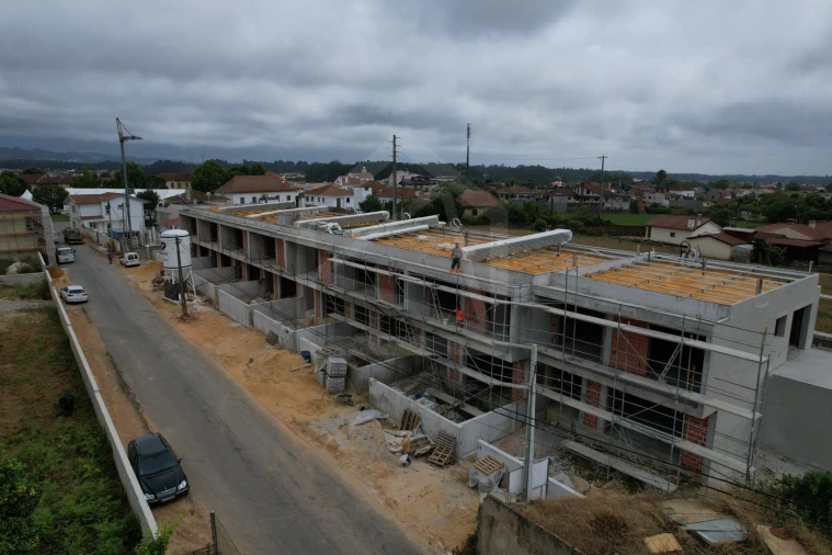 Moradia T3 para Venda em Loureiro Foto 21