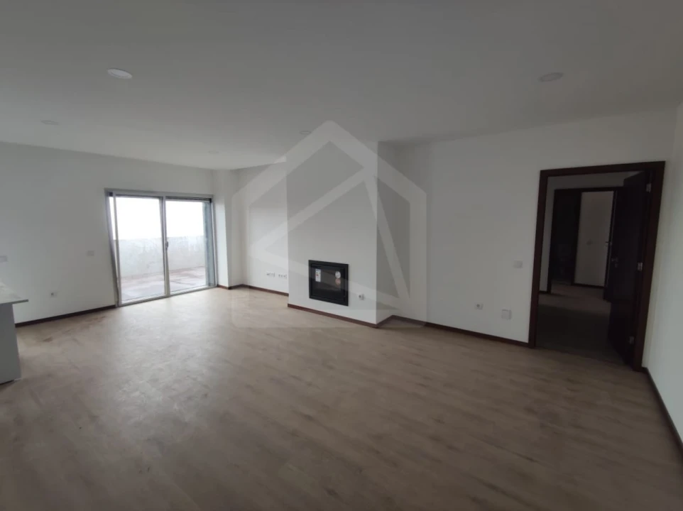 Apartamento T2 para Venda em Loureiro Foto 36