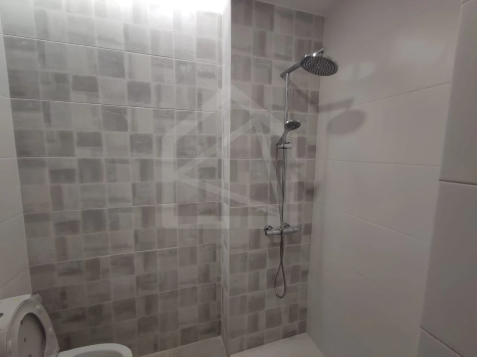 Apartamento T2 para Venda em Loureiro Foto 42