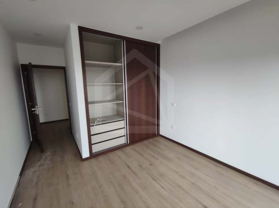 Apartamento T2 para Venda em Loureiro Foto 44
